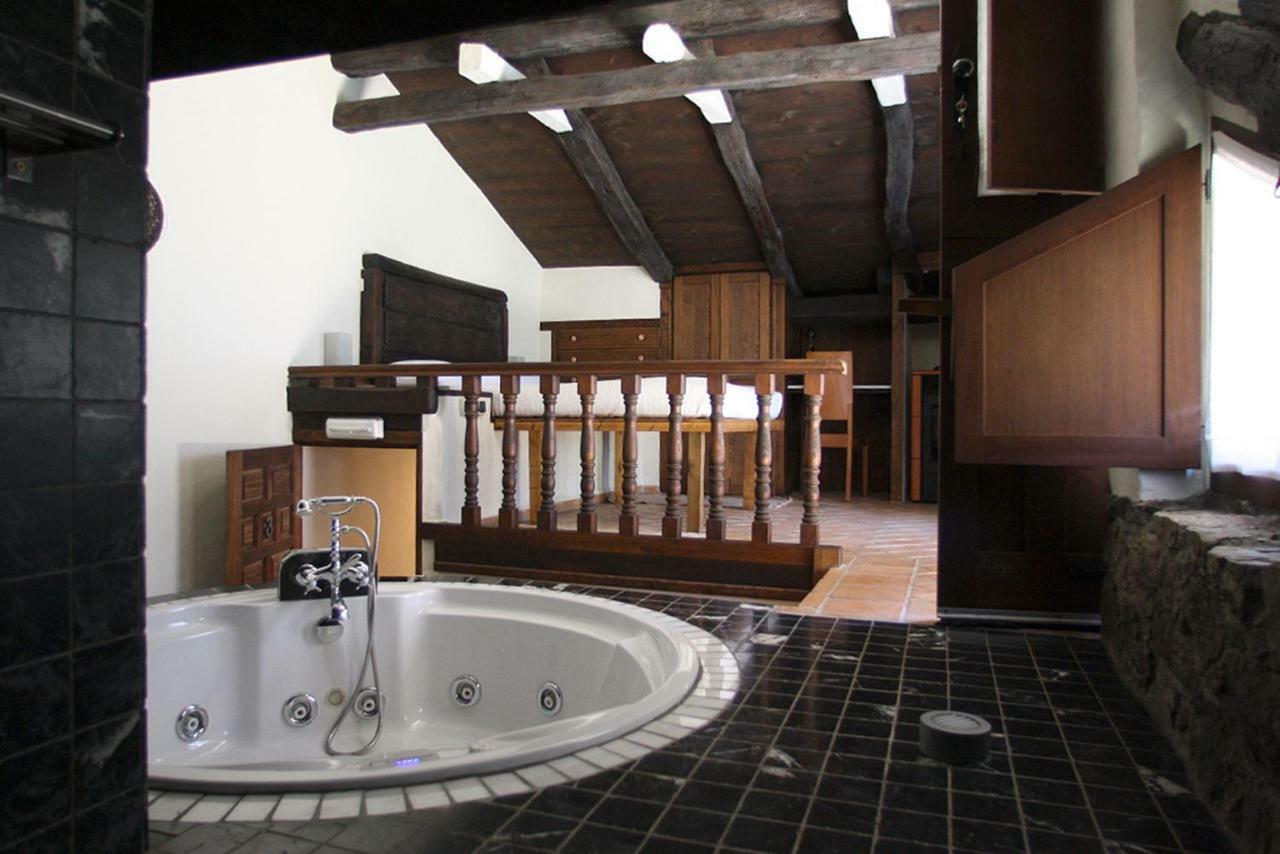 Hotel Rural Llerau Ponga ภายนอก รูปภาพ